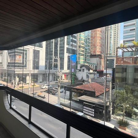 Apartamento Na Melhor Localizacao Da Meia Praia 伊塔佩马 外观 照片